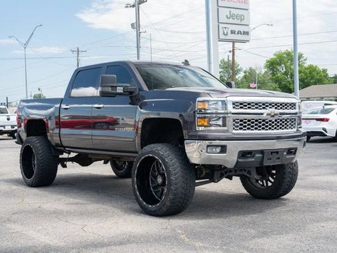Used 2015 Chevrolet Silverado 1500 LT w/ LT Convenience Package AWD/4WD image 7