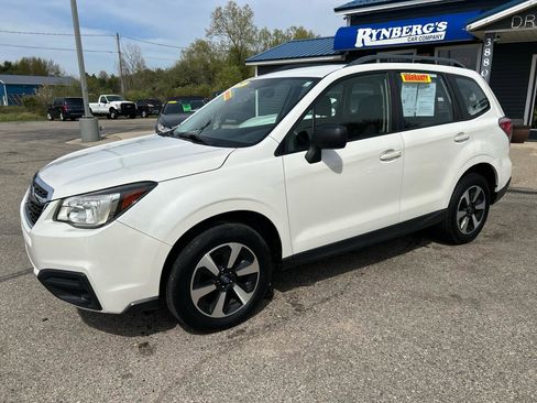 Used 2017 Subaru Forester 2.5i w/ Alloy Wheel Package AWD/4WD image 1