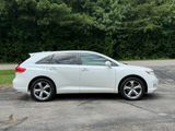 Used 2010 Toyota Venza AWD image 3