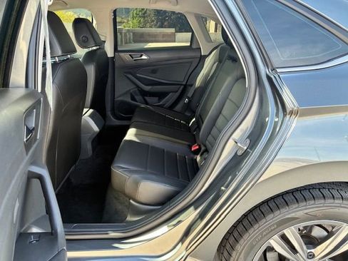 Used 2024 Volkswagen Jetta SE image 19