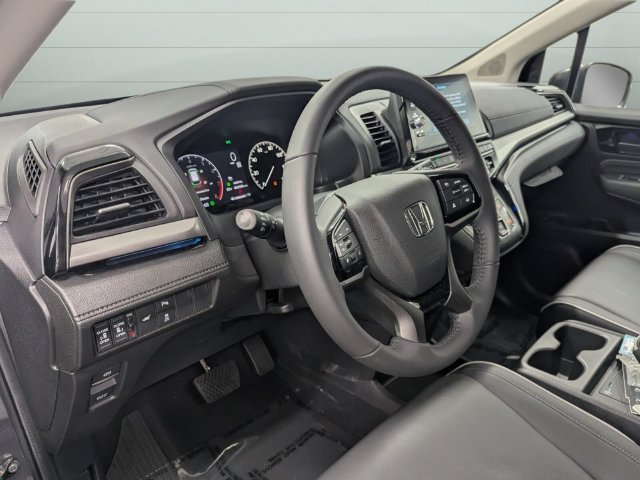 Used 2026 Honda Odyssey Touring image 11