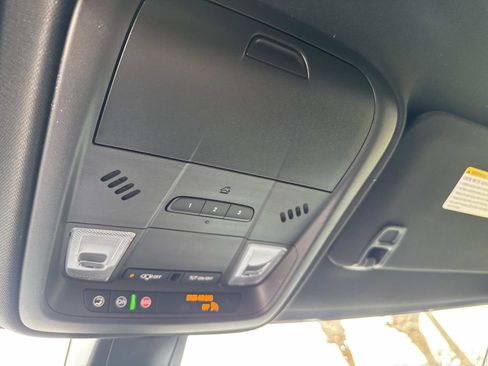 New 2026 Cadillac XT5 Luxury image 33