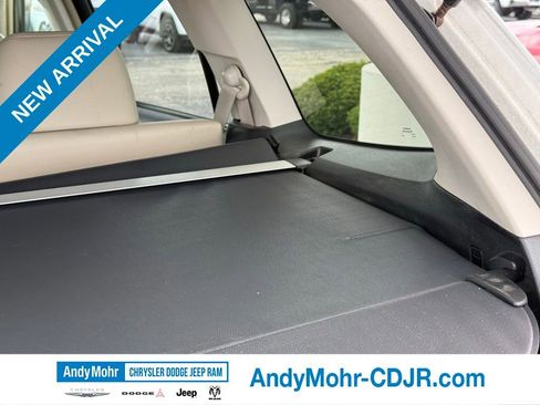 Used 2011 Subaru Outback 2.5i Limited image 29