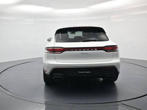 Certified 2026 Porsche Macan AWD/4WD image 29