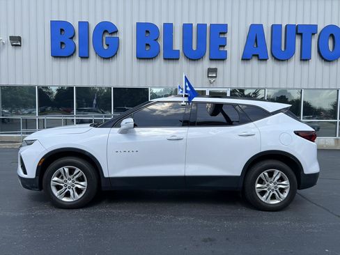 Used 2021 Chevrolet Blazer LT FWD image 2