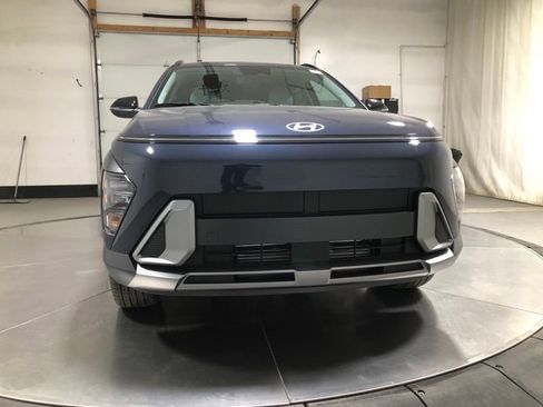 New 2026 Hyundai Kona SEL Premium AWD/4WD image 2