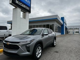 New 2026 Chevrolet Trax LS w/ LS Convenience Package FWD video 1