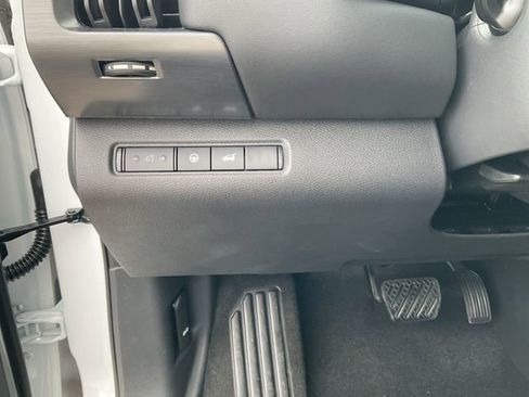 New 2026 Nissan Pathfinder SL w/ SL Premium Package image 17