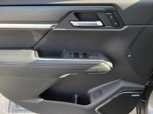 New 2026 GMC Acadia Elevation w/ Elevation Premium Package image 6