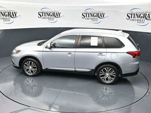 Used 2017 Mitsubishi Outlander ES FWD image 24