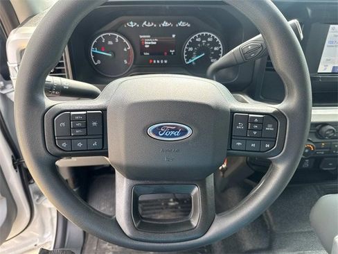 New 2025 Ford F550 4x4 SuperCab Super Duty image 24