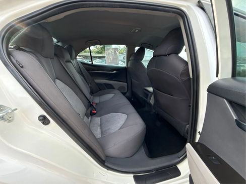 Used 2021 Toyota Camry LE FWD image 24