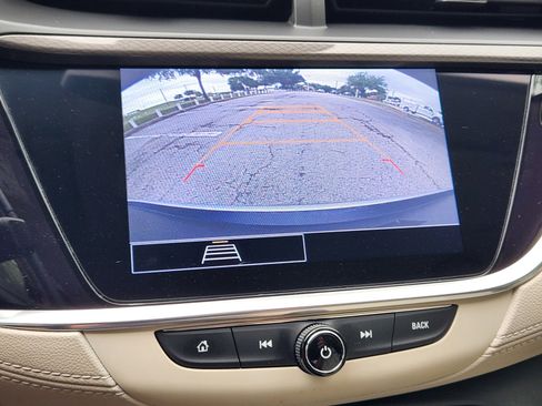 Used 2023 Buick Encore GX Preferred w/ Cold Weather Comfort Package FWD image 7