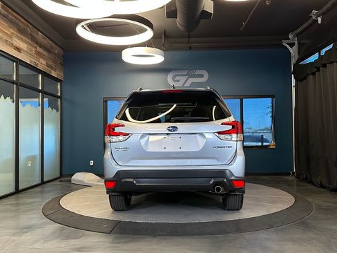 Used 2024 Subaru Forester Limited AWD/4WD image 4