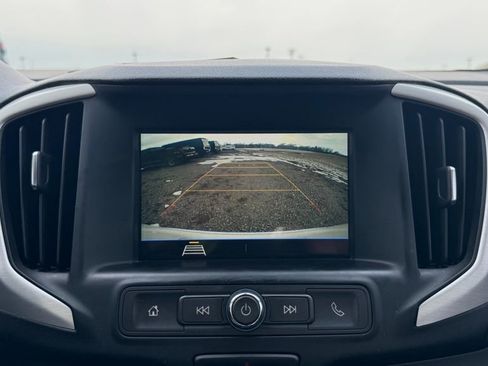 Used 2019 GMC Terrain SLE FWD image 25