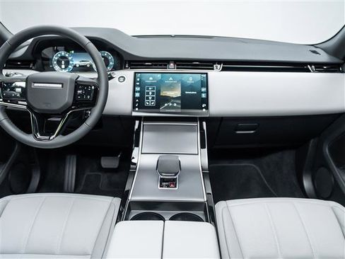 New 2026 Land Rover Range Rover Evoque S image 18