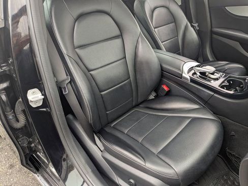 Used 2016 Mercedes-Benz C 300 4MATIC Sedan image 37