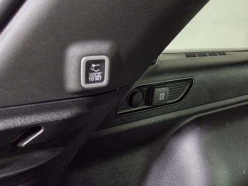 Used 2023 Jeep Grand Cherokee Altitude image 13