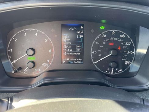 Used 2024 Toyota Corolla LE image 23