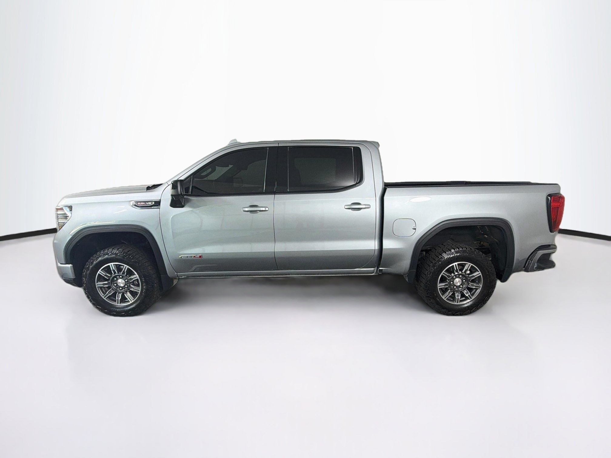 Used 2026 GMC Sierra 1500 AT4 AWD/4WD image 4