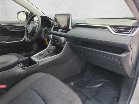 Certified 2025 Toyota RAV4 LE AWD/4WD image 30