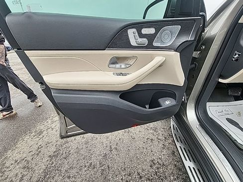 Used 2020 Mercedes-Benz GLE 350 4MATIC image 13