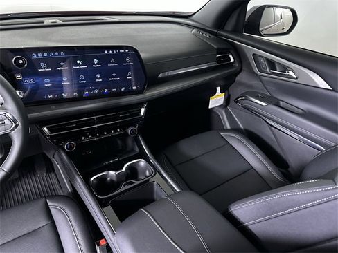 New 2026 Chevrolet Traverse LT w/ Midnight/Sport Edition image 35