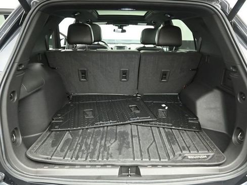Used 2022 Chevrolet Equinox RS w/ LPO, Floor Liner Package image 22