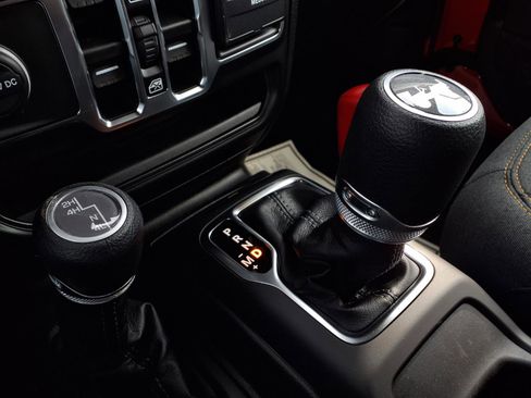 Used 2026 Jeep Wrangler Sport S image 16