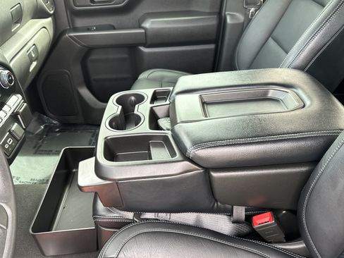 Used 2024 Chevrolet Silverado 1500 Custom w/ Turbomax Blackout Package RWD image 22