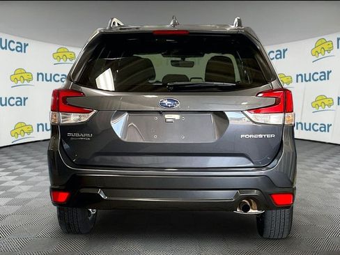 Used 2023 Subaru Forester Premium AWD/4WD image 5