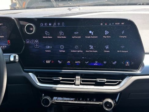 Used 2024 Chevrolet Equinox EV LT w/ Active Safety Package 3 FWD image 18
