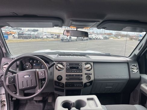 Used 2016 Ford F350 XLT image 5