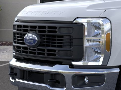 New 2026 Ford F350 XL w/ XL Chrome Package AWD/4WD image 17
