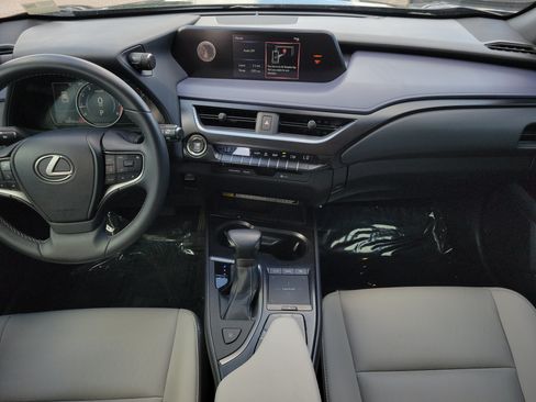 Used 2022 Lexus UX 200 w/ Accessory Package (Z2) FWD image 15