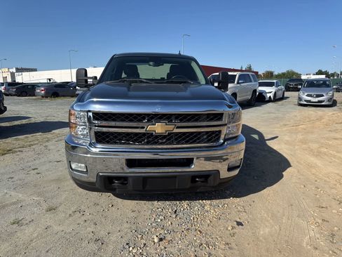 Used 2011 Chevrolet Silverado 2500 LT w/ Interior Plus Package image 2