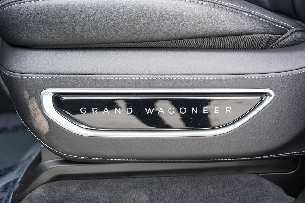 New 2026 Jeep Grand Wagoneer L Summit w/ Premium Group III AWD/4WD image 23