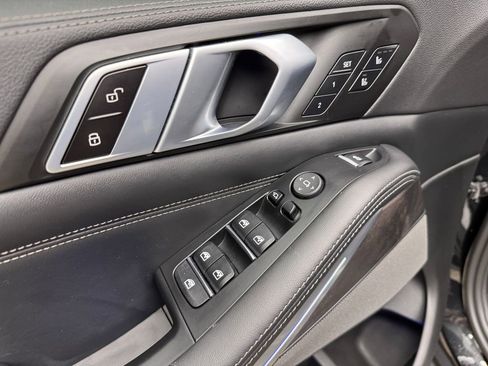 Certified 2023 BMW X5 xDrive40i w/ Executive Package image 11