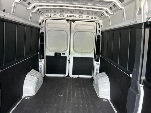 Used 2024 RAM ProMaster 2500 w/ Convenience Group FWD image 37