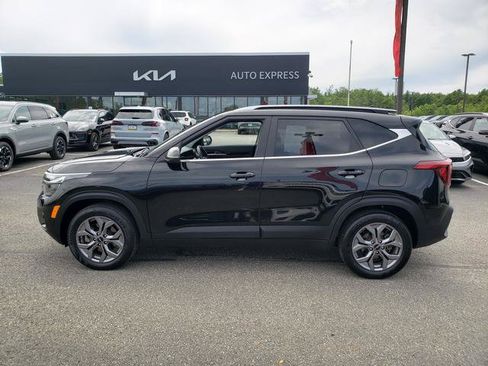 Used 2024 Kia Seltos S AWD/4WD image 7