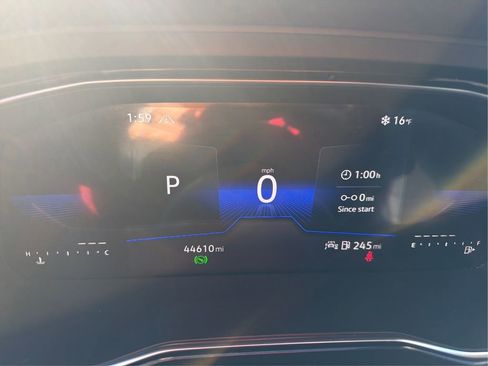 Used 2024 Volkswagen Jetta SE image 17