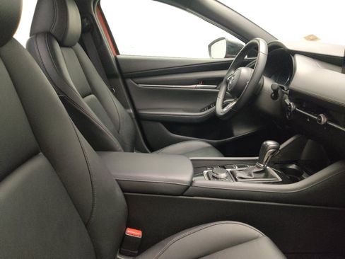 Used 2024 MAZDA MAZDA3 s FWD image 21