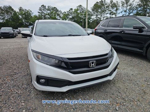 Used 2019 Honda Civic Sport image 4