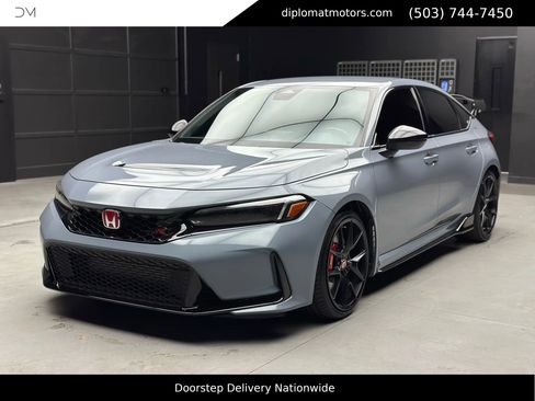 Used 2023 Honda Civic Type R image 1