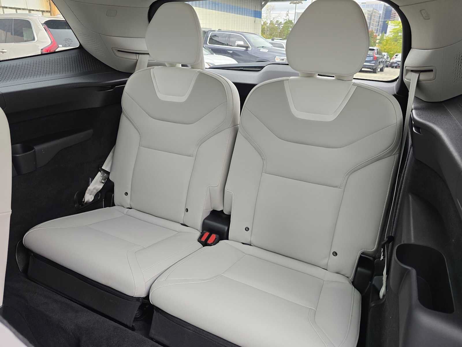 Certified 2025 Volvo EX90 Ultra AWD/4WD image 18
