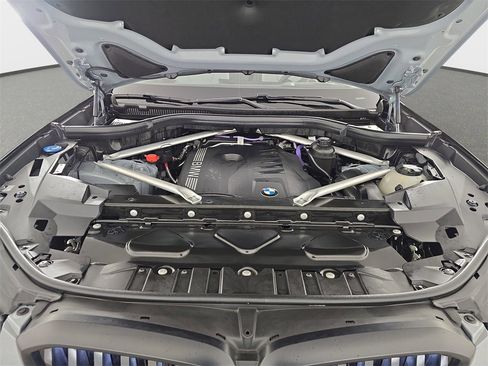 Certified 2025 BMW X5 xDrive40i w/ M Sport Package image 32