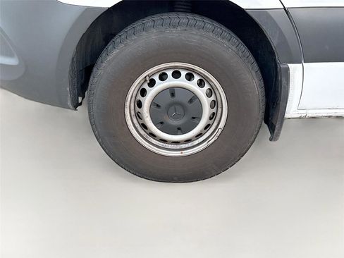 Used 2025 Mercedes-Benz Sprinter 2500 image 20