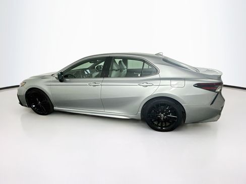 Used 2024 Toyota Camry XSE FWD image 4