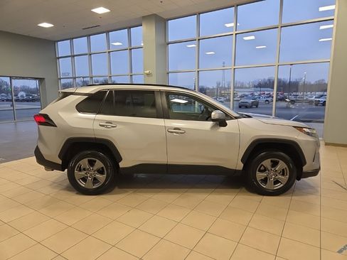 Used 2024 Toyota RAV4 XLE image 6