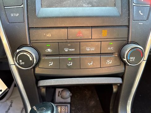 Used 2015 Toyota Camry LE FWD image 28